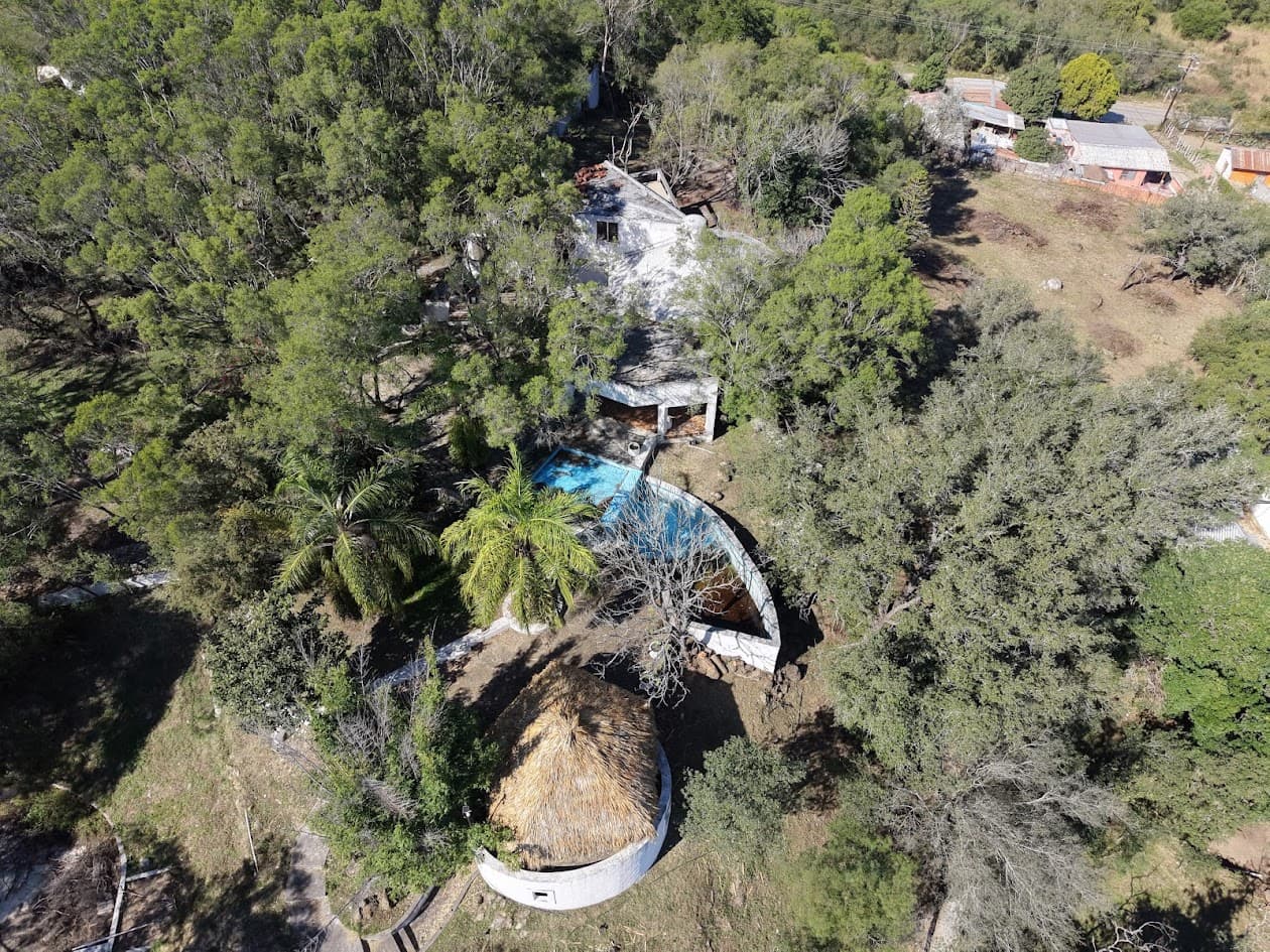 Alberca, Palapa y Casa